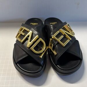 Fendi open sandals size 36